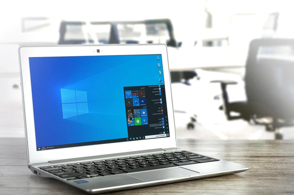 Operating system managing resources